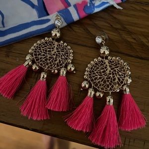 Gorgeous gold and pink tassel Lilly Pulitzer earrings